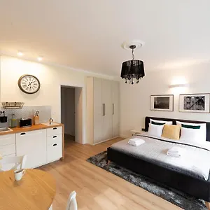 Balans Old Town Apartment